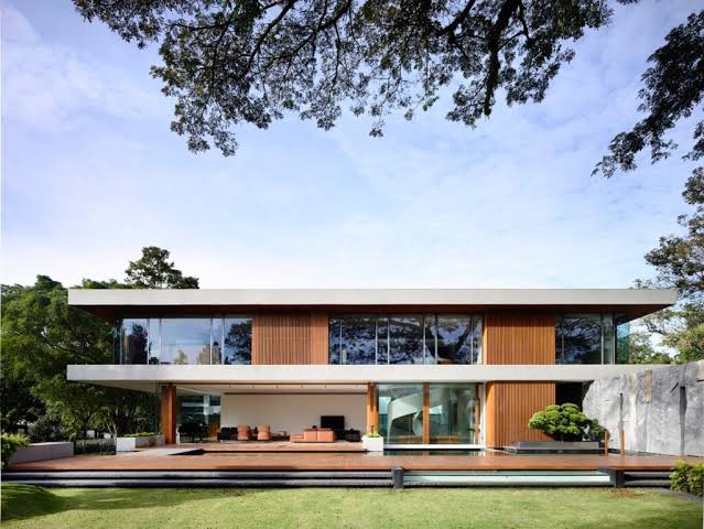 Modern Akaroa Lifestyle Home with Solar Power