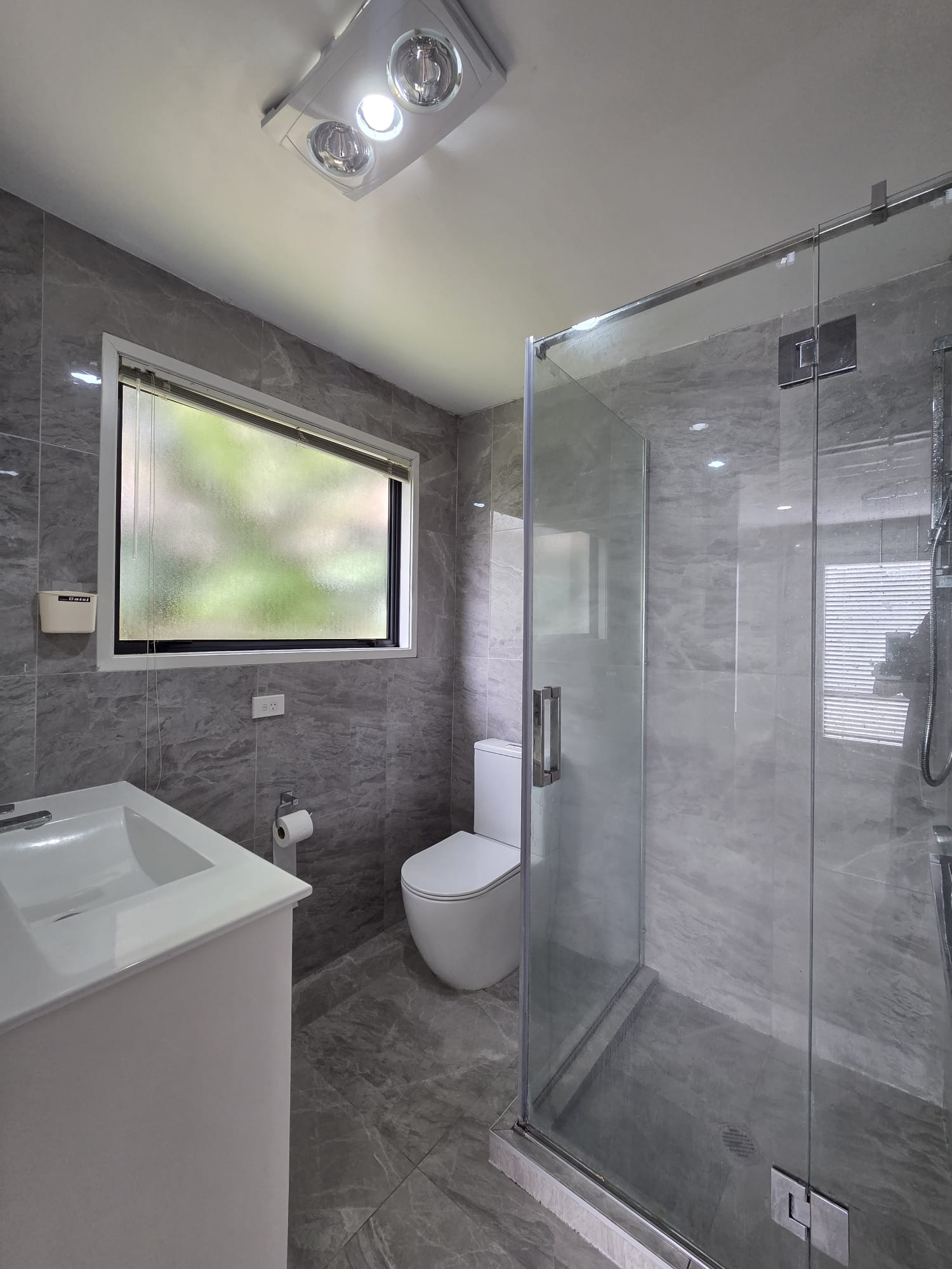 Modern Four-Bedroom Flat Bush Home with Dual Living Spaces