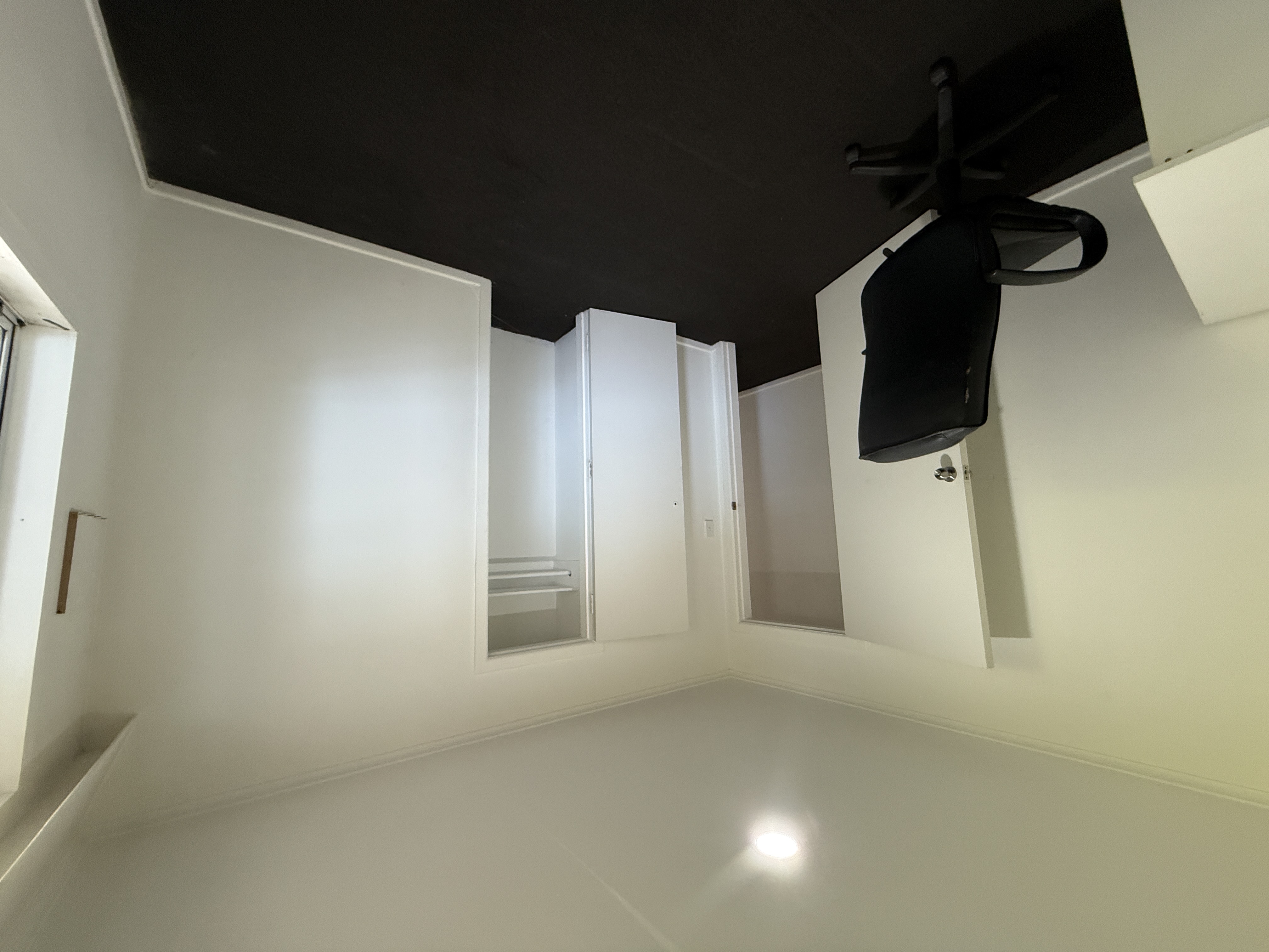 Modern CBD Apartment, Three Bedrooms, Fully Furnished