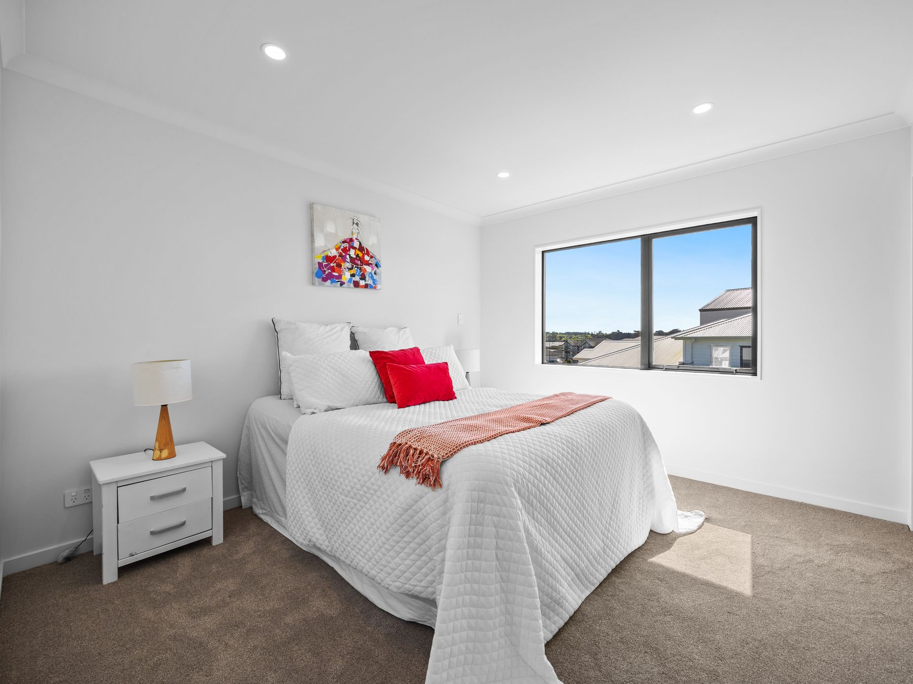 Contemporary Living in Mt Eden – photo 3 of 6