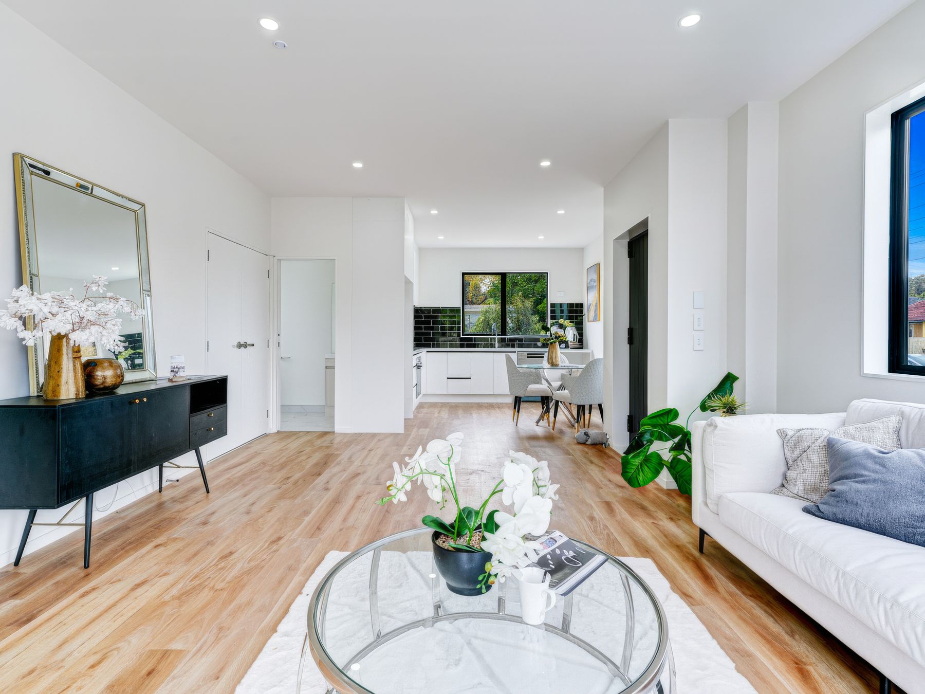 Charming Addington Unit - 3BR