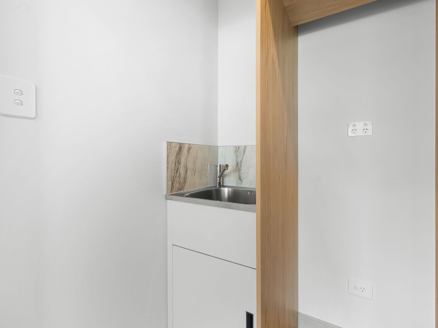 Prime Newtown Location - 0 Bedrooms